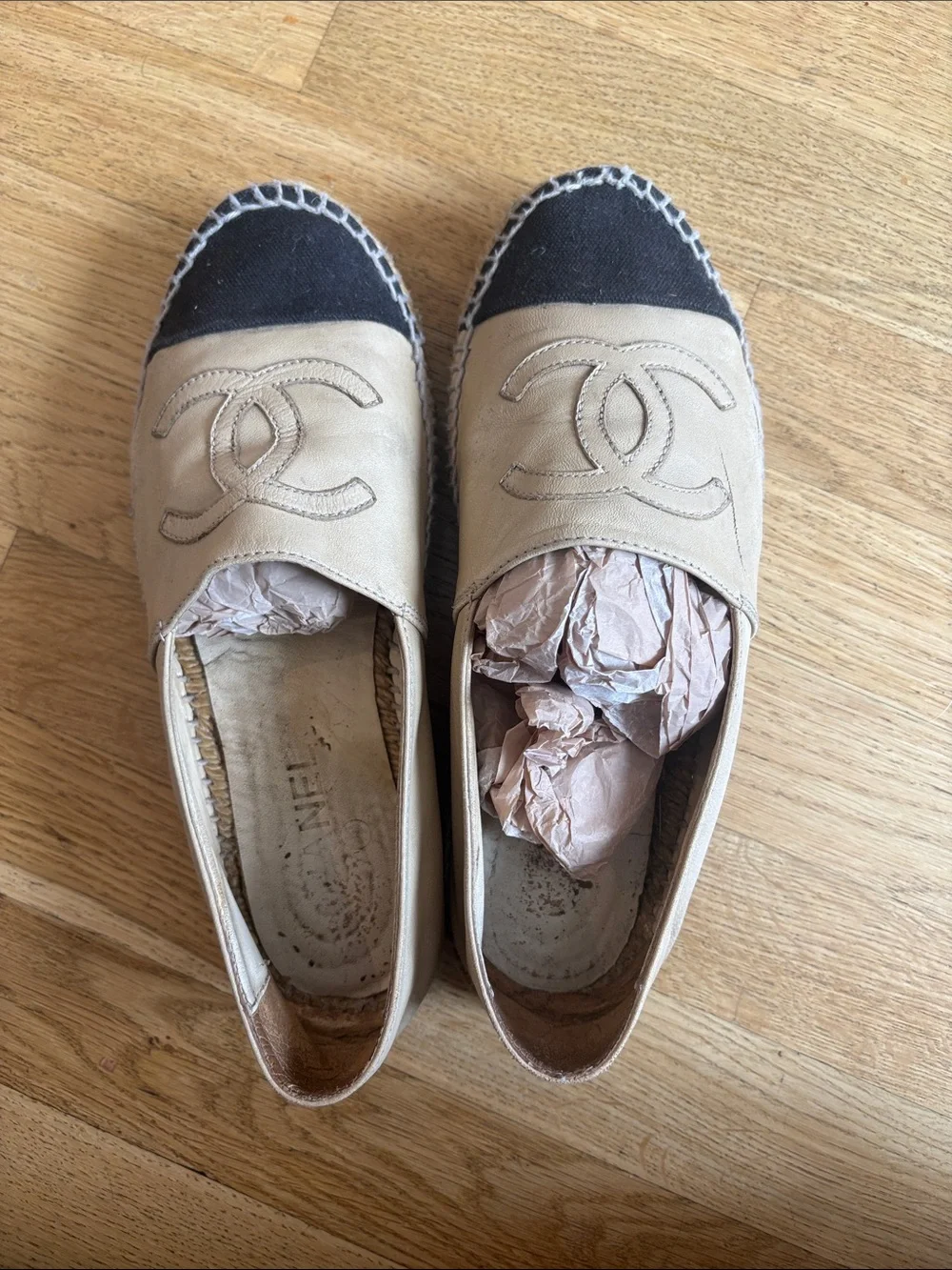 CHANEL Beige and Black leather Espadrille - size 38/8